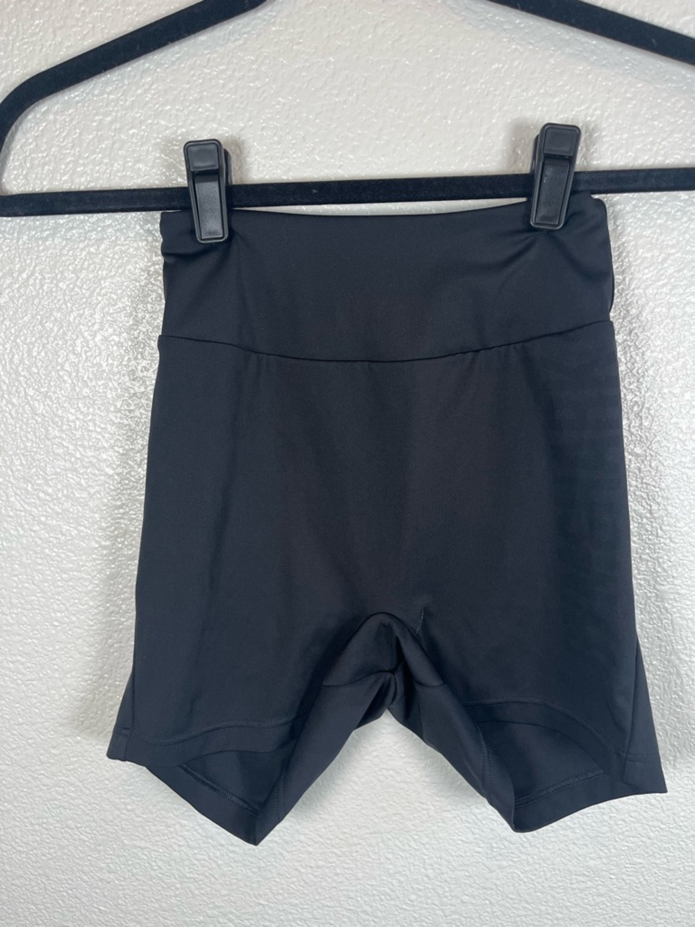 Gymshark Black High-Rise Scrunch Butt Bike Shorts Small - Picture 3 of 7